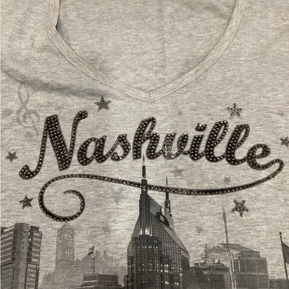 Sweet Gisele T-Shirt Women’s Size XXL Gray Nashville Graphic T-Shirt w Studding - Picture 3 of 8